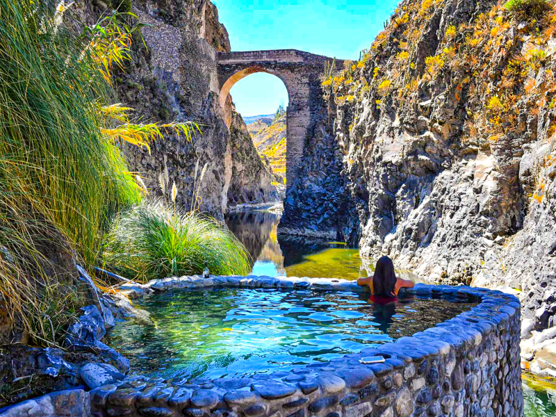Tour Cañon del Colca 2D/1N en Bus