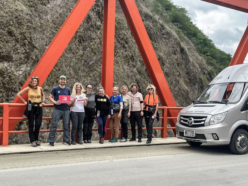 Bus Platinum Luxury Cusco Hidroelectrica